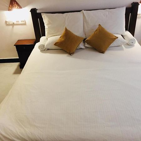 Holaa Mirissa Hotel Bagian luar foto