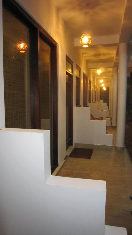 Holaa Mirissa Hotel Bagian luar foto