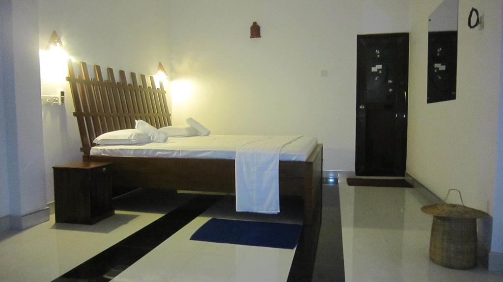 Holaa Mirissa Hotel Bagian luar foto