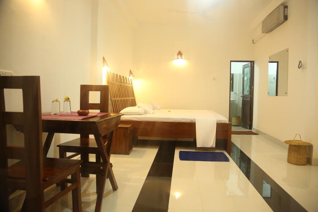 Holaa Mirissa Hotel Bagian luar foto
