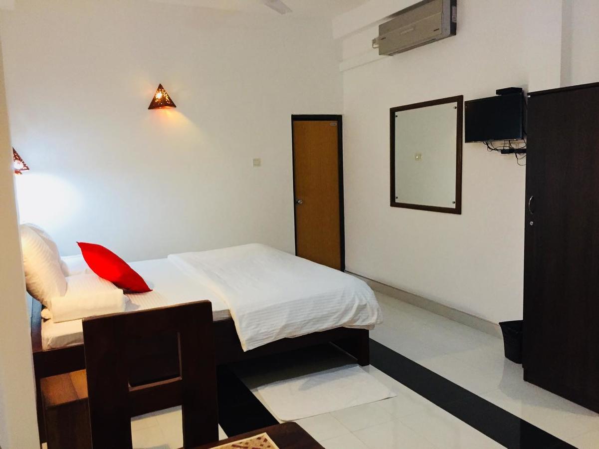 Holaa Mirissa Hotel Bagian luar foto