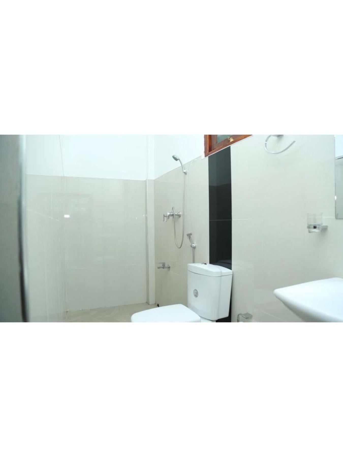 Holaa Mirissa Hotel Bagian luar foto